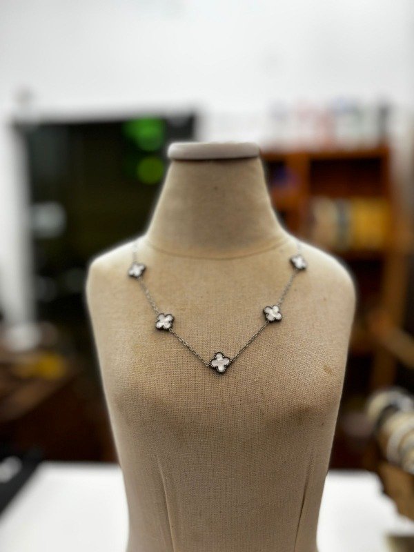 Producto - Collar con dijes