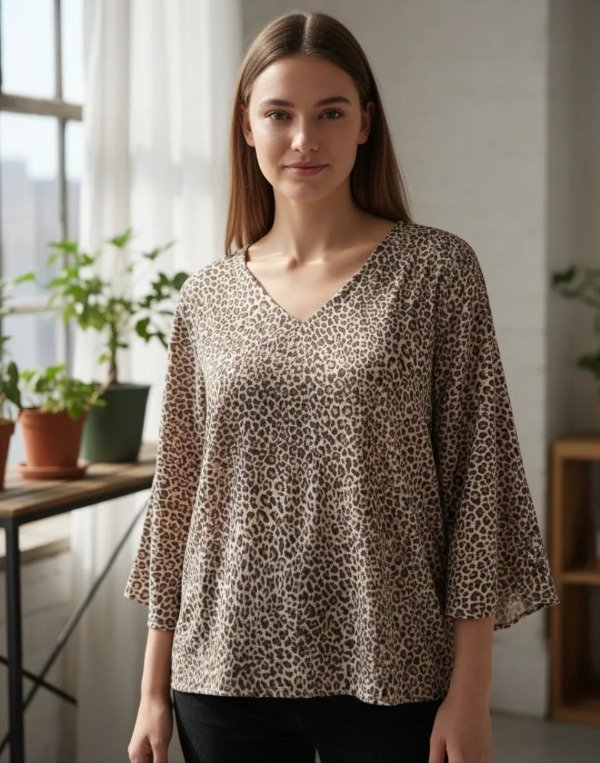 Producto - Blusa estampado animal print talle grande
