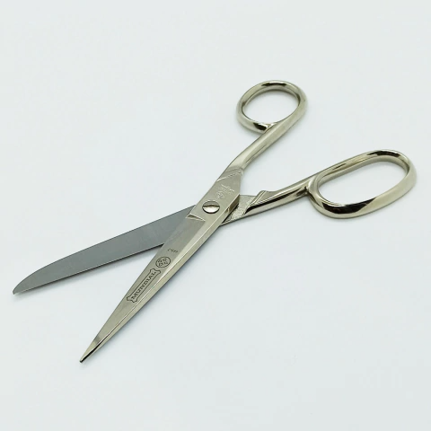 Producto - Tijera Modista Metalica Mundial 7"