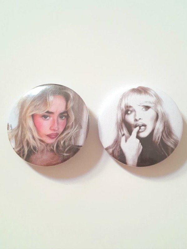 Producto - Pins Sabrina Carpenter