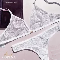 Producto - conjunto de encaje con cola less. talle 90