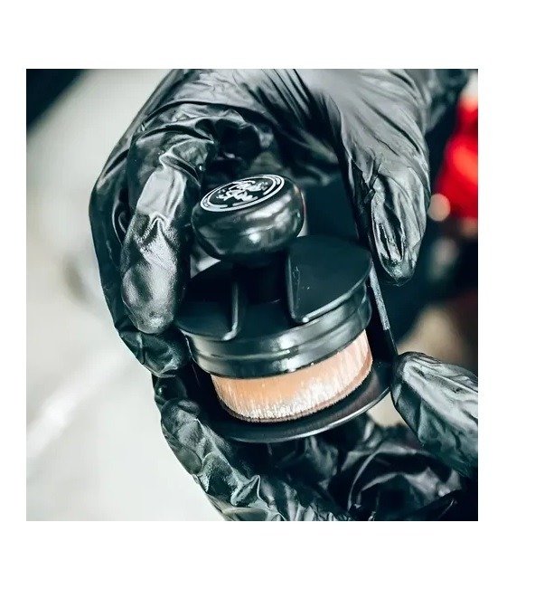 Producto - TOXIC SHINE BRUSH TYRE BROCHA APLICADOR PARA CUBIERTAS