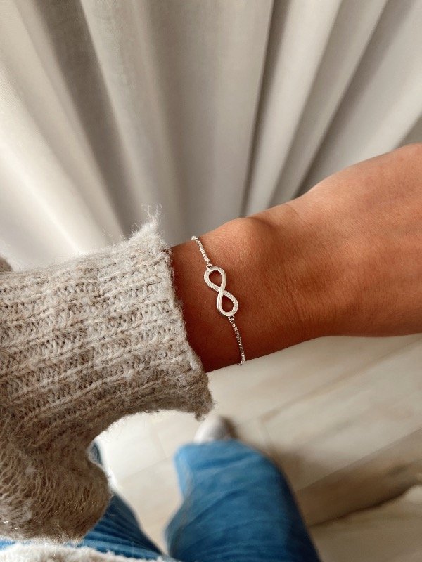 Producto - PULSERA INFINITO AJUSTABLE