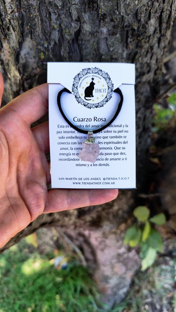 Producto - COLLAR CUARZO ROSA con baño de plata - Amor propio