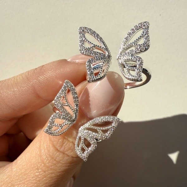 Producto - Anillo Mariposa Elegante Con Piedritas