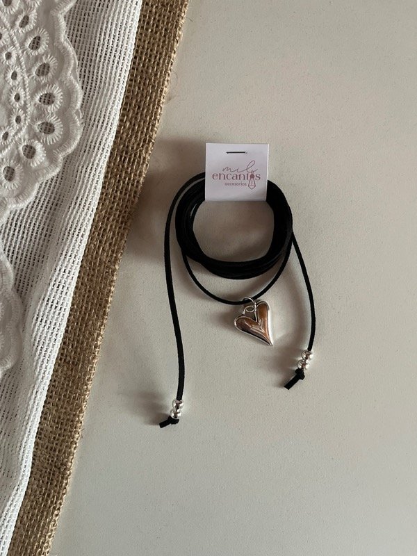 Producto - Collar mil usos corazón semi inflado