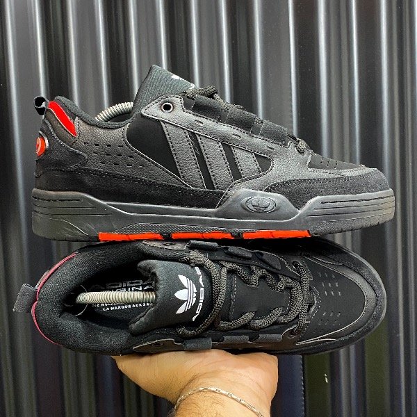 Producto - Adi2000 negra/roja