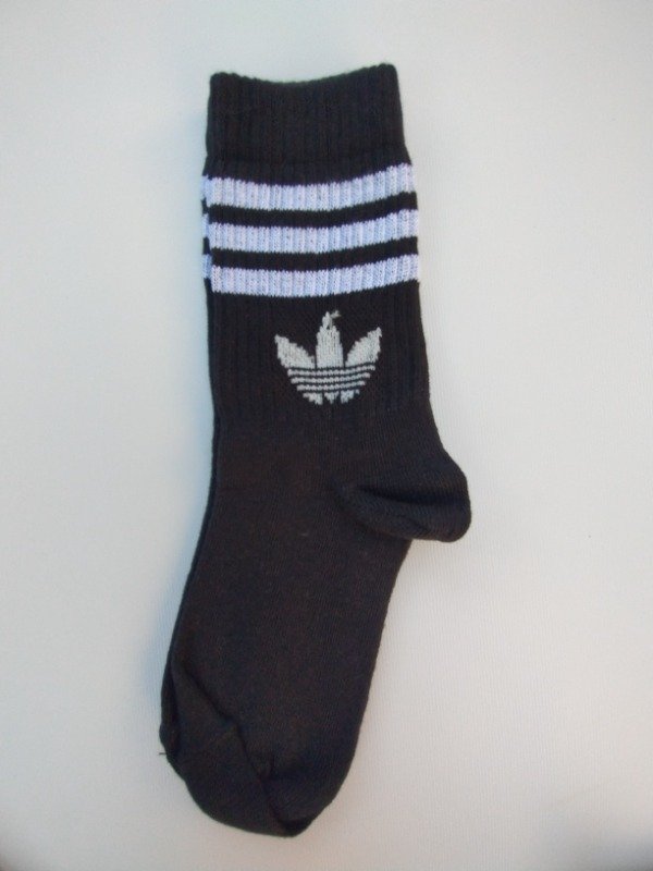 Producto - Adidas Kids Negras con blanco