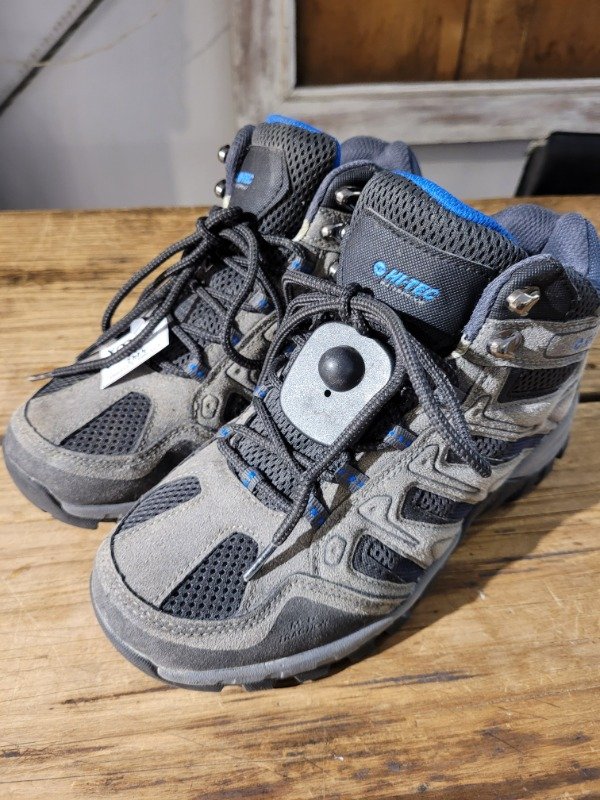 Producto - Zapatillas HI TEC de trekking Waterproof Talle 39 - PRECIO: 130X