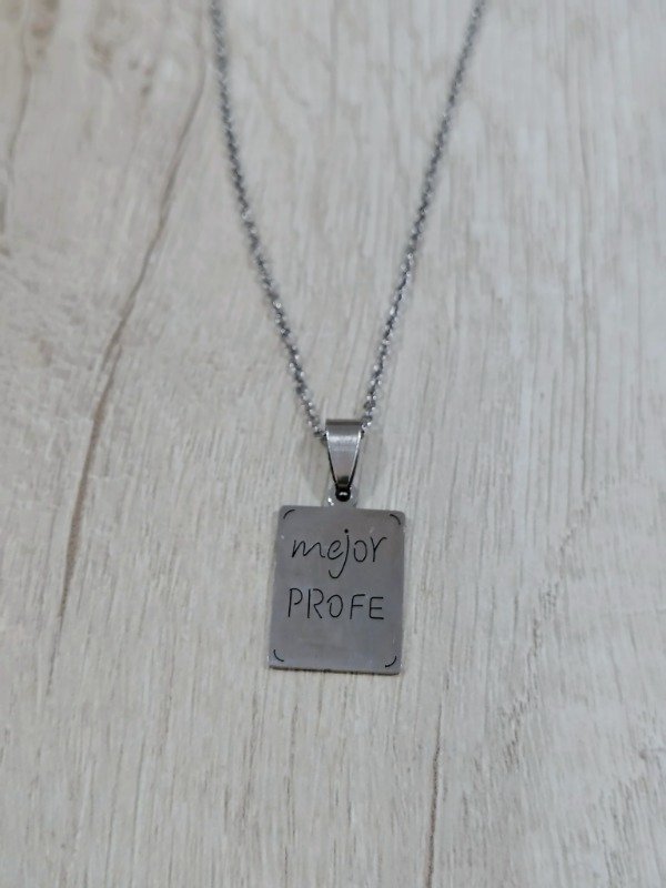 Producto - Cadena con dije mejor profe