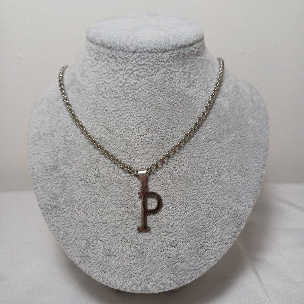 Producto - collar letra P