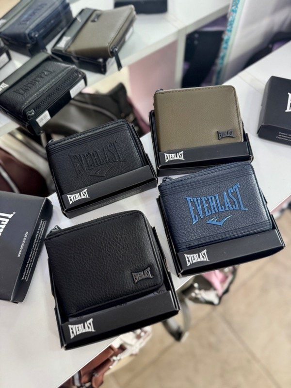 Producto - Billetera Everlast con cierre