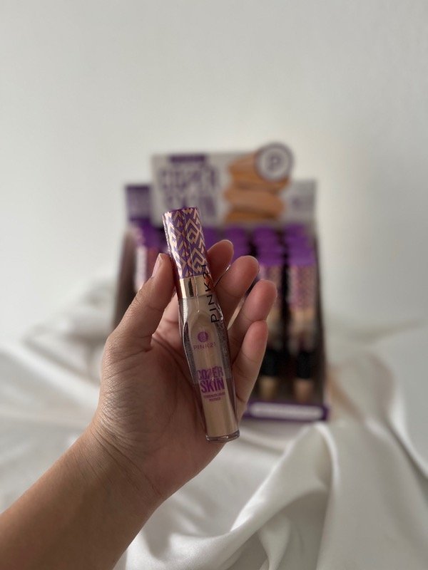 Producto - Corrector líquido SKIN