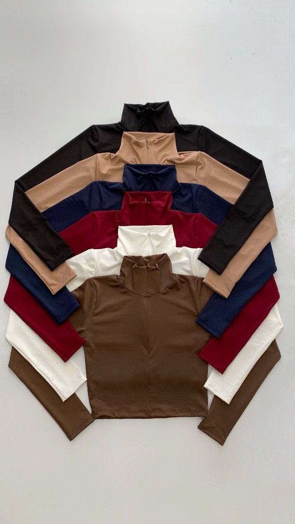 Producto - (#3828) REME POLERA CON CIERRE