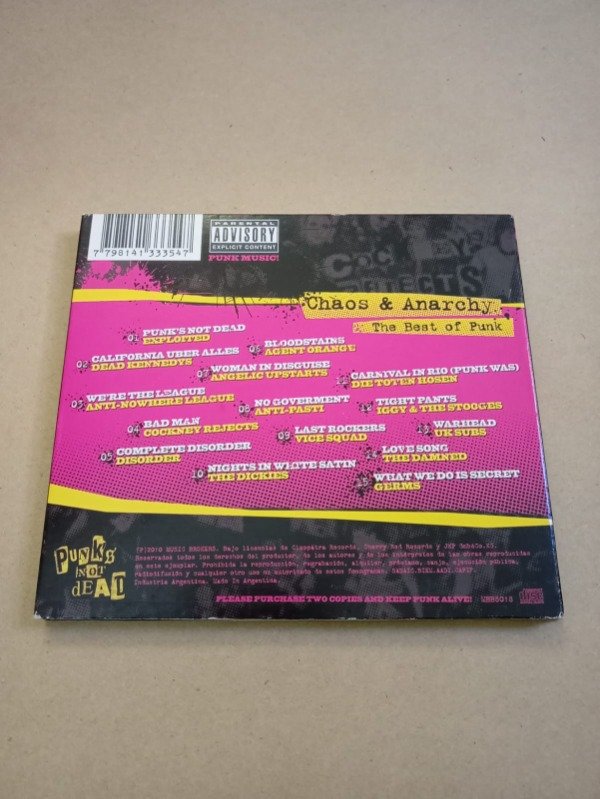 Producto - Punk's not dead the best of Punk - Artistas varios - Cleopatra records 2010 - 1