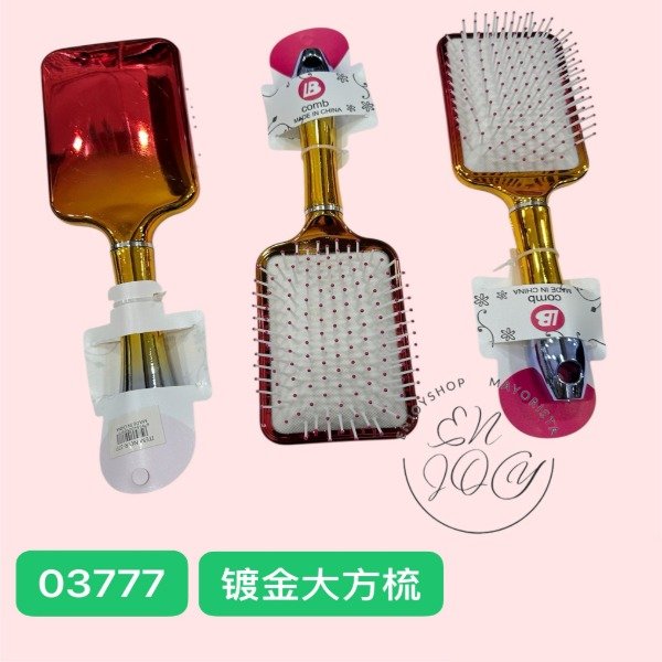 Producto - PEINE MASAJEADOR COLOR METALIZADO GRANDE 03777