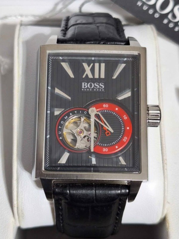 Producto - Hugo Boss Automático . Con caja y papeles