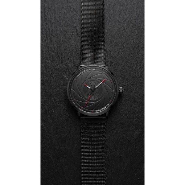 Producto - Reloj para hombre minimalista negro con malla milan - diseño único