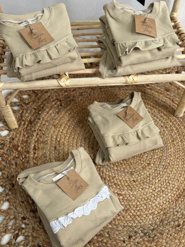Producto - Conjunto Freya Cookie Talle 4 años