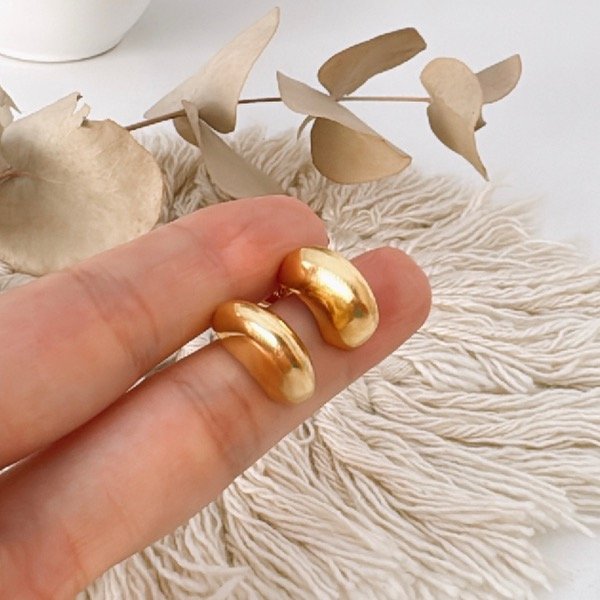 Producto - AROS MEDIA LUNA DORADO cod 6