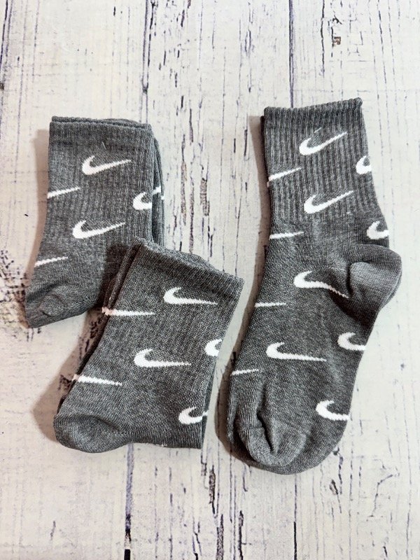 Producto - Pipas Nike Gris