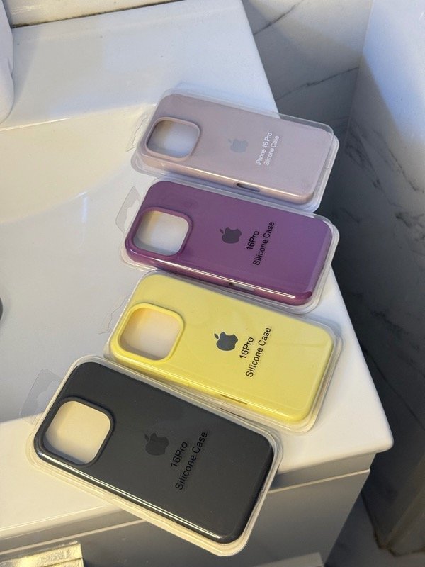 Producto - Silicone Case iP 16 Pro