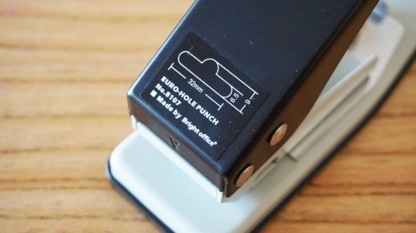 Producto - Sacabocado p/ colgar blister, 32x9 mm