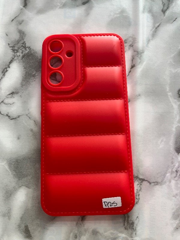 Producto - Funda puffer roja Samsung a25