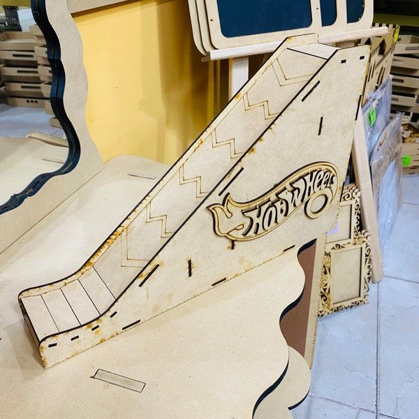 Producto - Pista de autos con guardado