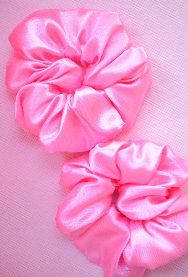 Producto - Scrunchie xl rosa