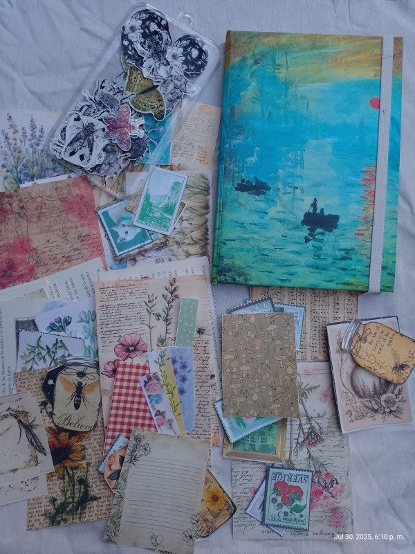 Producto - Set Scrapbook Cuaderno + Papeles + Stickers