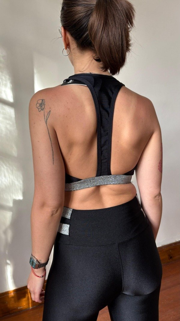 Producto - Top negro y plateado
