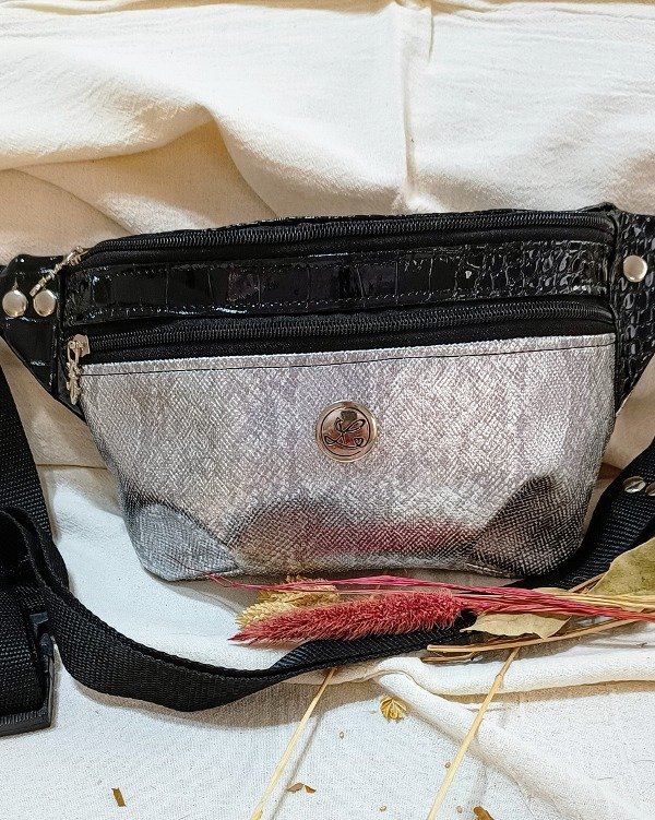 Producto - Riñonera Greta plata