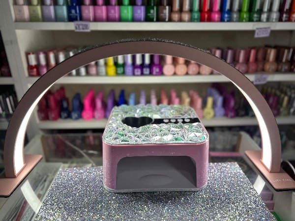 Producto - LÁMPARA MEDIA LUNA CITY GIRL