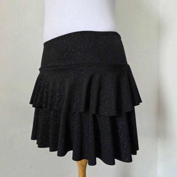 Producto - Falda con Short doble Vuelo Glitter Negro - T.u