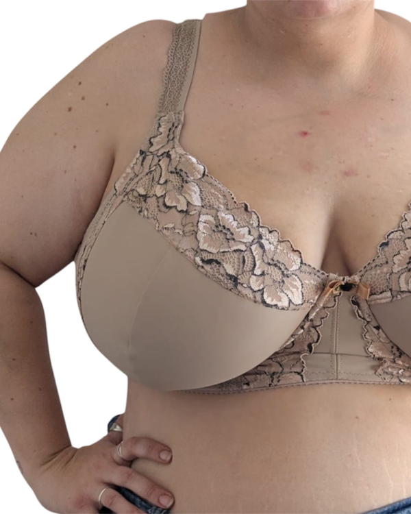 Producto - CORPIÑO REDUCTOR CON ARO DE ALTO IMPACTO MORA