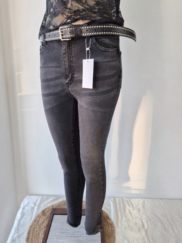 Producto - SKINNY JOYCE - 2