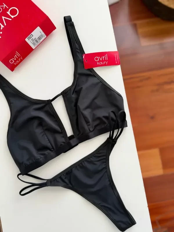 Producto - Conjunto desarmado de microfibra con cola less - 0