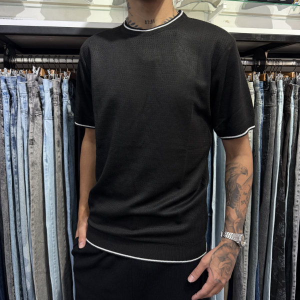 Producto - Remera Tejida Negra