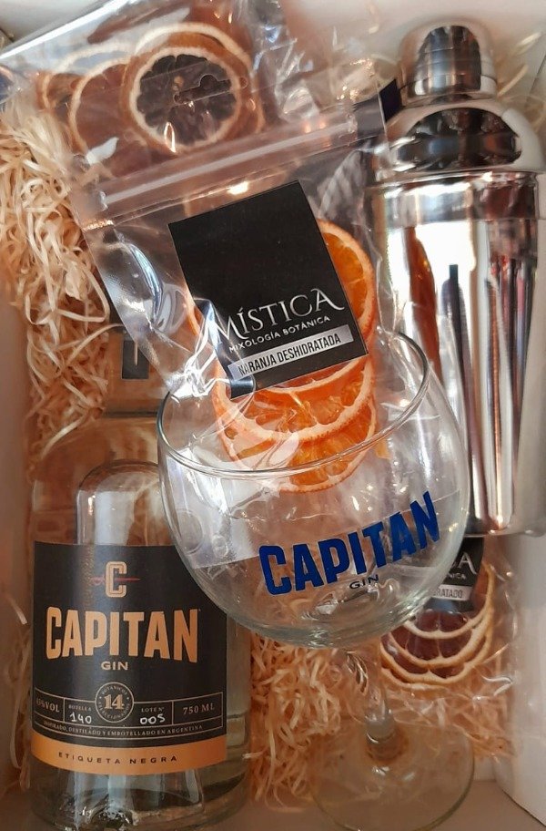 Producto - Gin Capitán London Dry 750 + Coctelera Y Copa + Botanicos