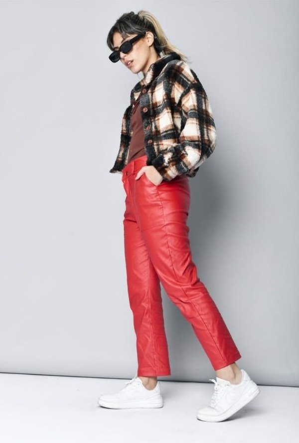 Producto - Pantalón en gomado
