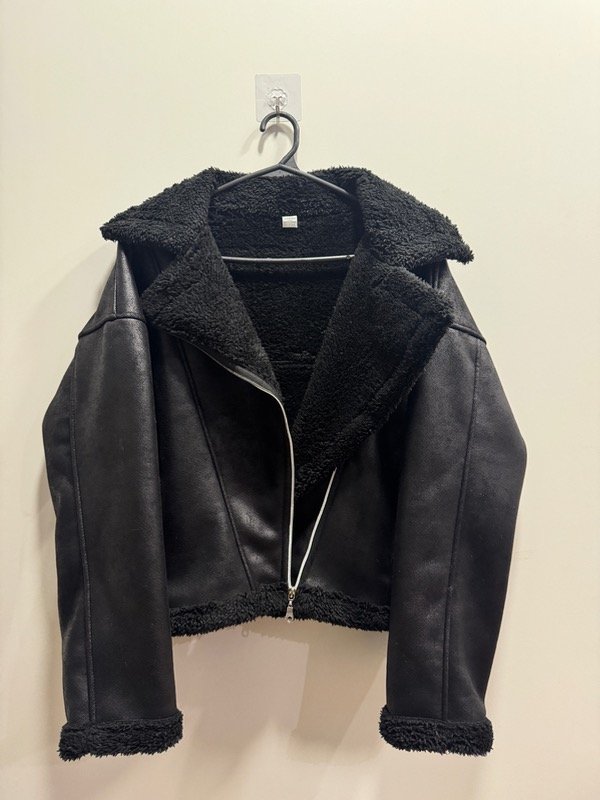 Producto - Gamulan campera gamuzada negra