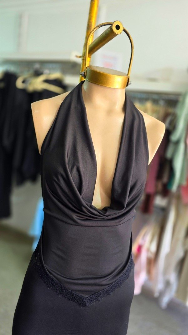 Producto - TOP BUCHE PICO PUNTILLA NEGRO