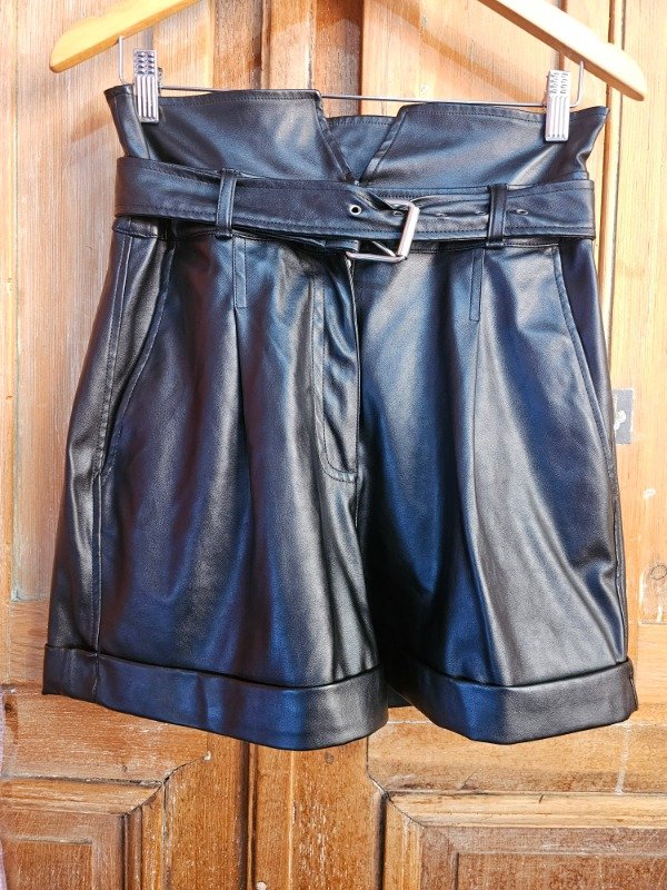 Producto - Short Cher Negro t.2