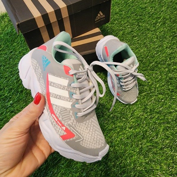 Producto - Zapatillas Deportivas Adidas NENA