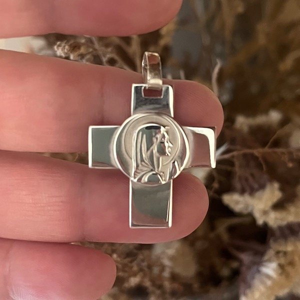 Producto - Cruz de plata con medalla Virgen Niña - dos tamaños