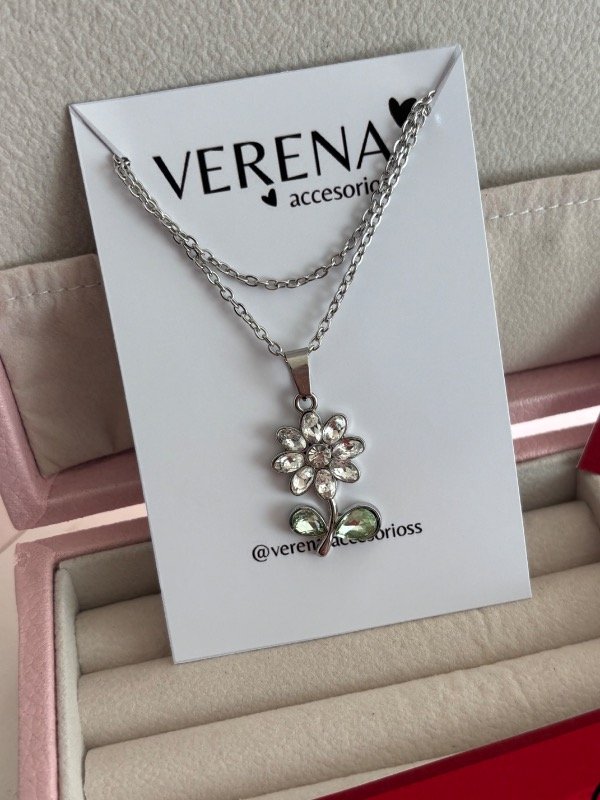 Producto - Cadena florcita blanca