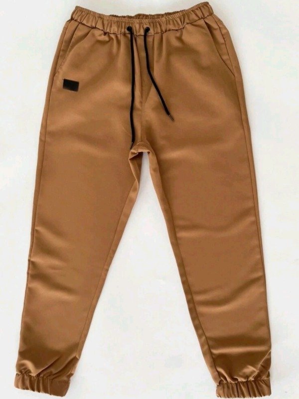 Producto - Jogger style camel - 0