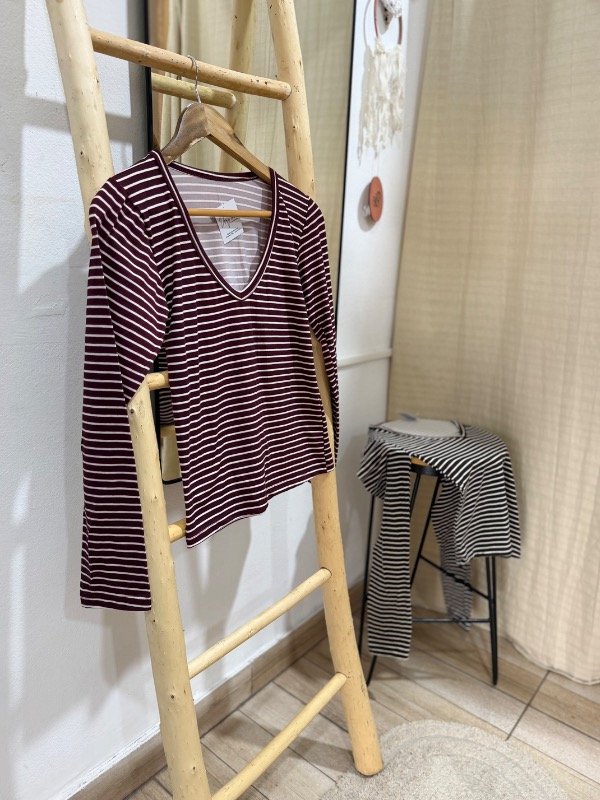 Producto - Camiseta Rayada