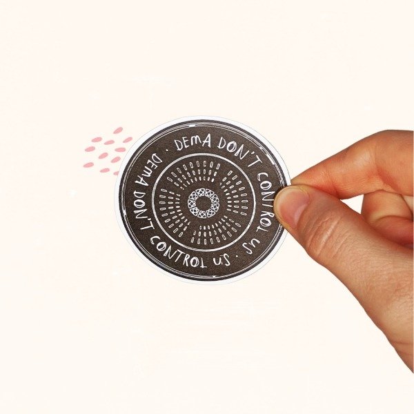 Producto - Sticker Dema Don't Control Us